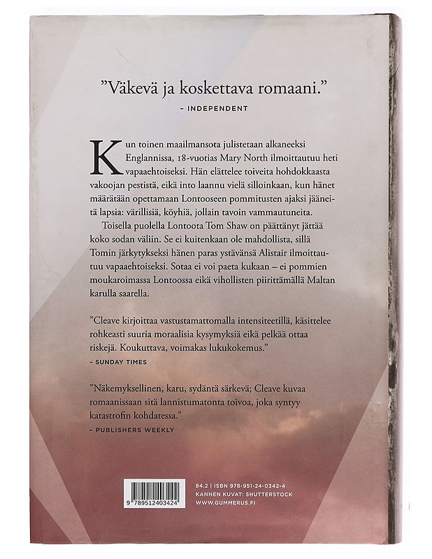 Sodassa ja rakkaudessa - Cleave, Chris - Romaanit ja novellit - 10105393053 - 1