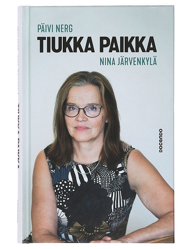 Tiukka paikka - Järvenkylä, Nina - Historiakirjat - 10105395230 - 0