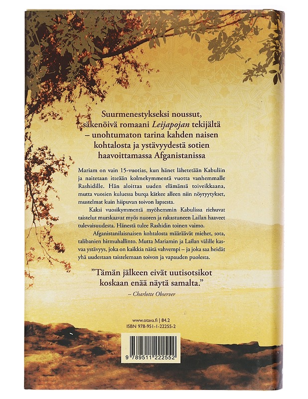 Tuhat loistavaa aurinkoa - Hosseini, Khaled - Romaanit ja novellit - 10105395826 - 1