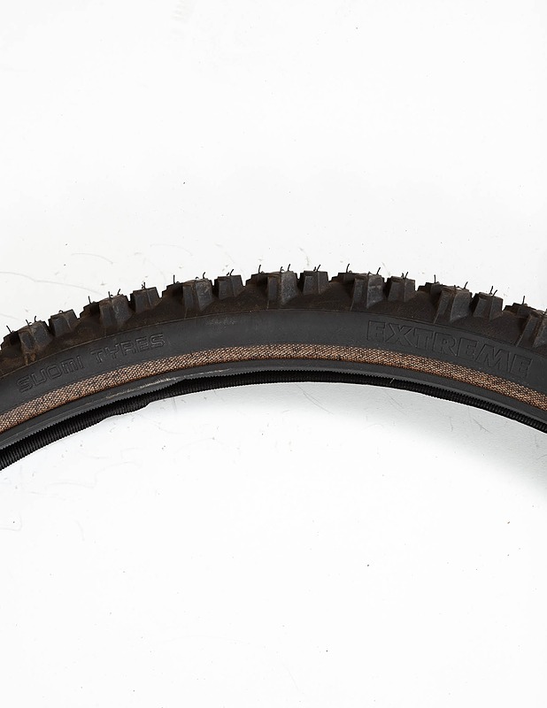 SUOMI TYRES Extreme polkupyörän nastarengas, 26" - Erikoispyörät - 10105399278 - 1