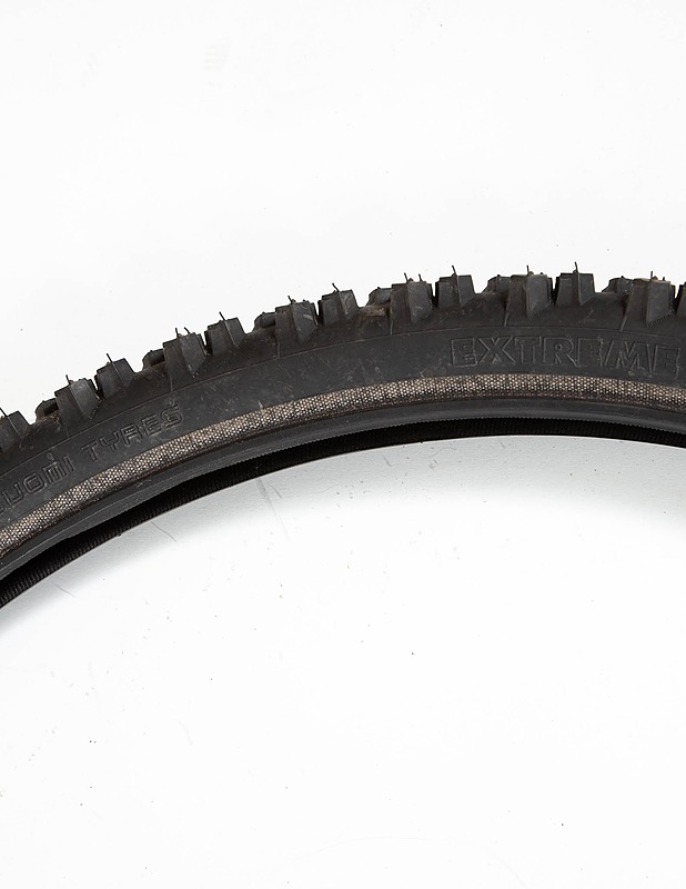 SUOMI TYRES Extreme polkupyörän nastarengas, 26" - Erikoispyörät - 10105399299 - 1