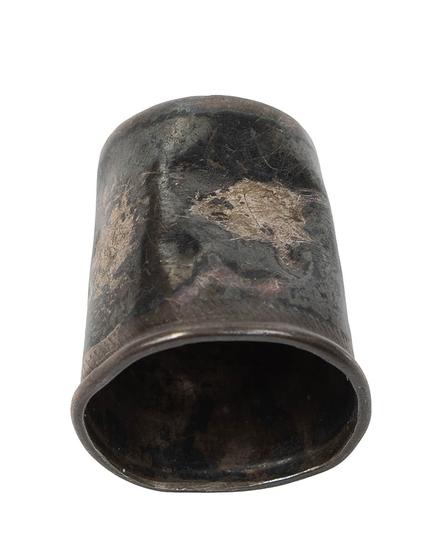 Hopeinen sormustin - Ompelu - 10105401256 - 1