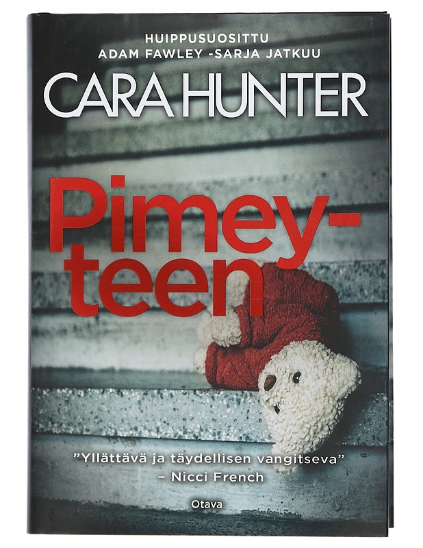 Pimeyteen - Hunter, Cara - Jännitys ja dekkarit - 10105401279 - 0