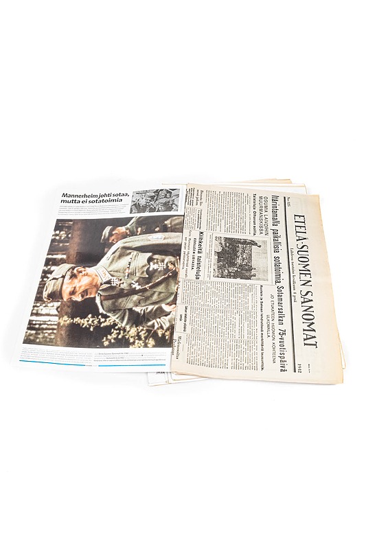 Sodan lehdet : kokoelma sanomalehtiä vuosilta 1939-45 osat 1-52 Koteloita 4 kpl - Lehdet - 10105402007 - 3