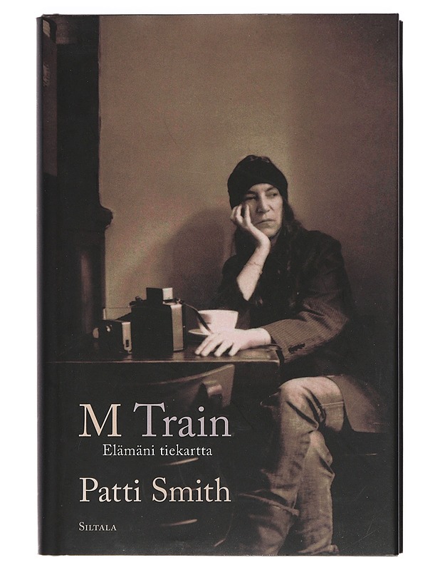 M Train : elämäni tiekartta - Smith, Patti - Elämäkerrat ja muistelmat - 10105402147 - 0