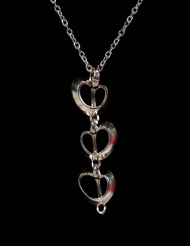 LUMOAVA Silmu riipus - Korut - 10105402355 - 1