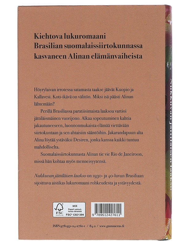 Nukkuvan jättiläisen laakso - Sari Aro - Romaanit ja novellit - 10105404200 - 1