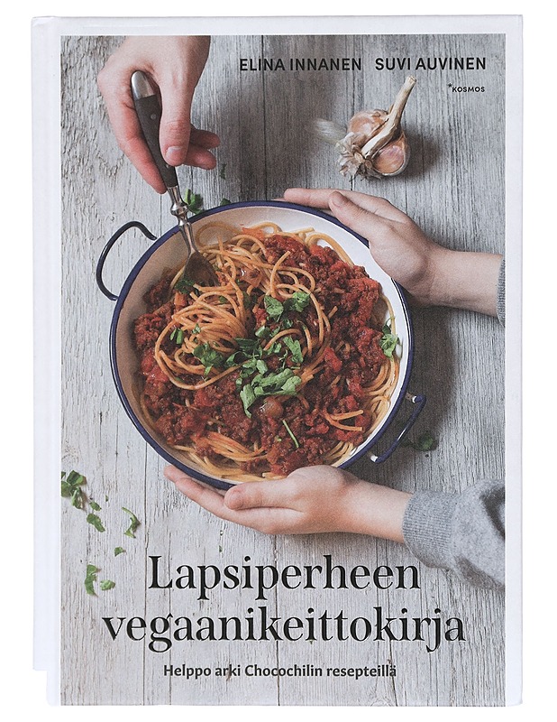Lapsiperheen vegaanikeittokirja : helppo arki Chocochilin resepteillä - Innanen, Elina - Ruokakirjat - 10105404962 - 0