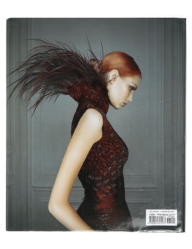 Haute Couture Ateliers: The Artisans of Fashion - Farnault, Hélène - Tietokirjat ja oppaat - 10105405105 - 1