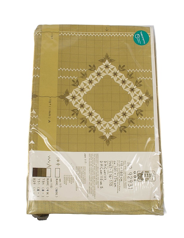 Pöytäliina kirjontatyö - Käsityö - 10105406637 - 0