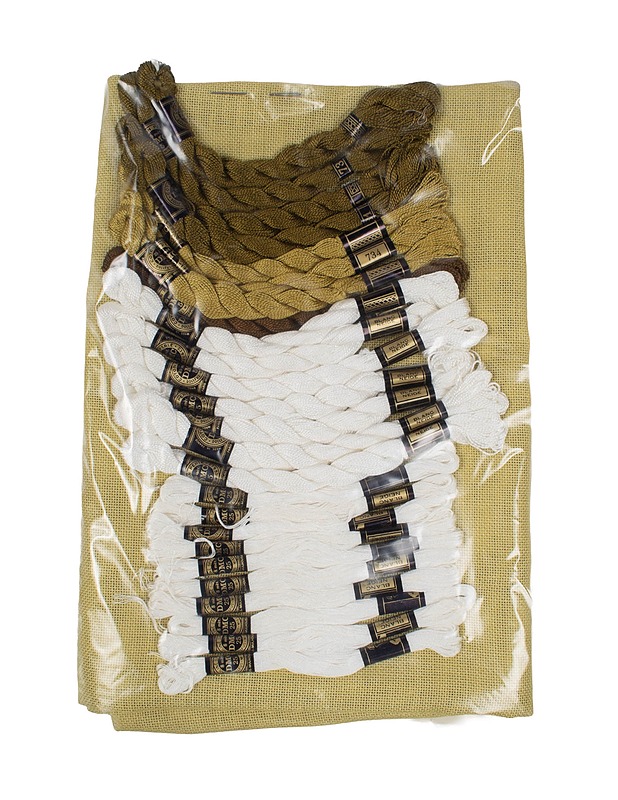 Pöytäliina kirjontatyö - Käsityö - 10105406637 - 1