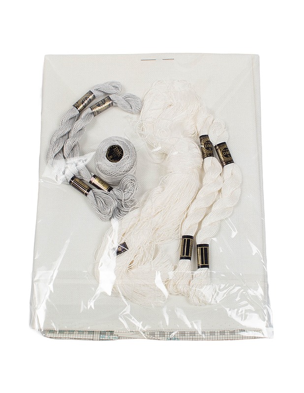 Kirjontatyö - kaitaliina - Käsityö - 10105407530 - 1