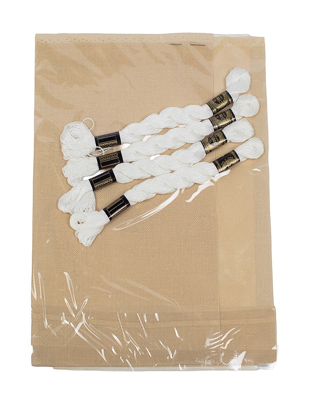 Kirjontatyö - pöytäliina - Käsityö - 10105407534 - 1