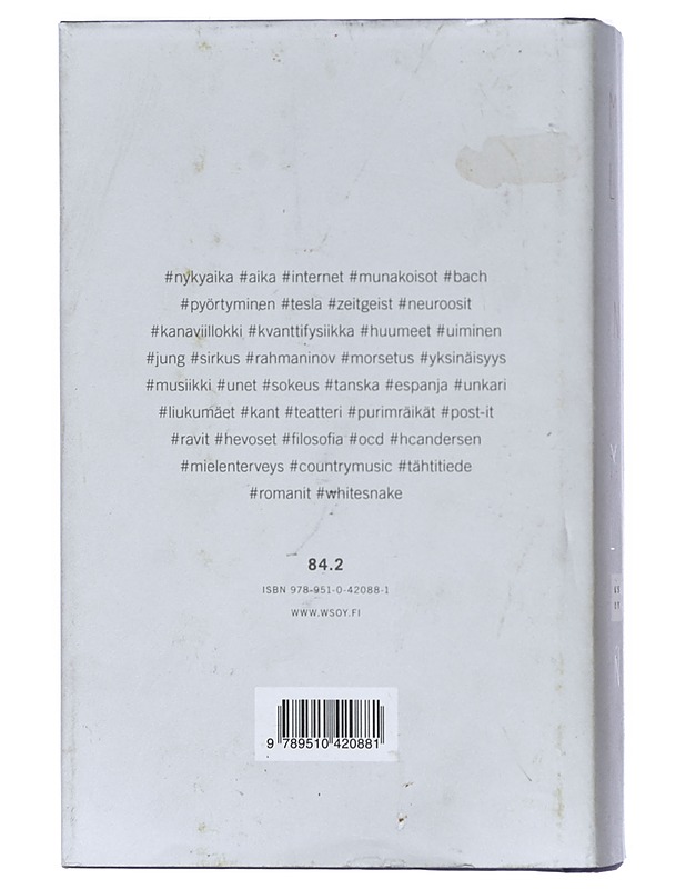 O : romaani (tai yleispätevä tutkielma siitä miksi asiat ovat niin kuin ovat) - Miki Liukkonen - Romaanit ja novellit - 10105407641 - 1