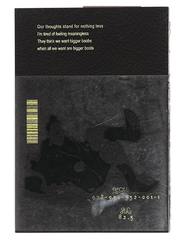 She needs bigger boots - Kallio, Natalia - Romaanit ja novellit - 10105408037 - 1