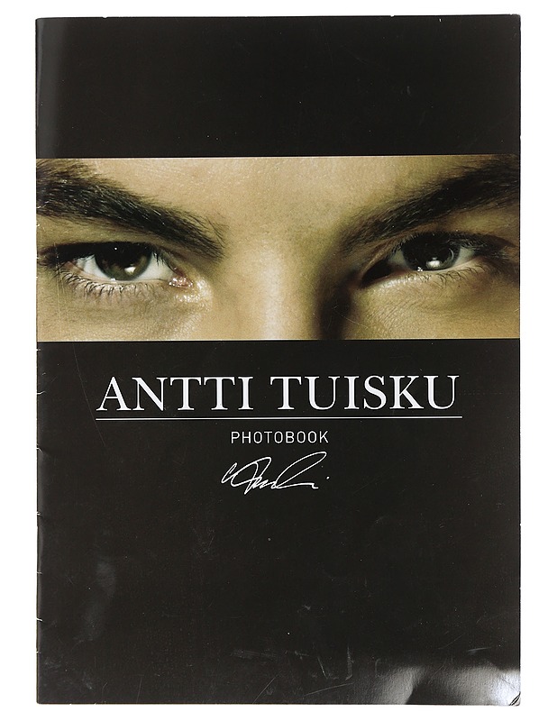 Antti Tuisku : Photobook - Harrastekirjat - 10105409319 - 0