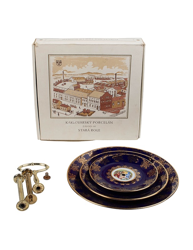 KARLOVARSKÝ PORZELLAN kolmikerroksinen tarjoiluvati - Tarjoiluastiat - 10105409673 - 0