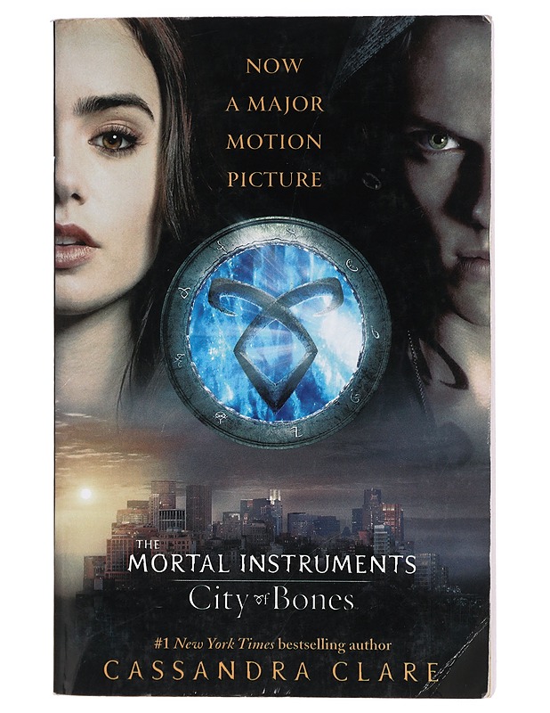 City of bones - Cassandra Clare - Romaanit ja novellit - 10105411199 - 0