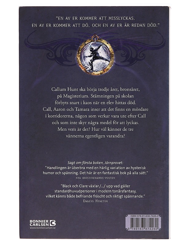 Bronsnyckeln - Black, Holly - Romaanit ja novellit - 10105411911 - 1