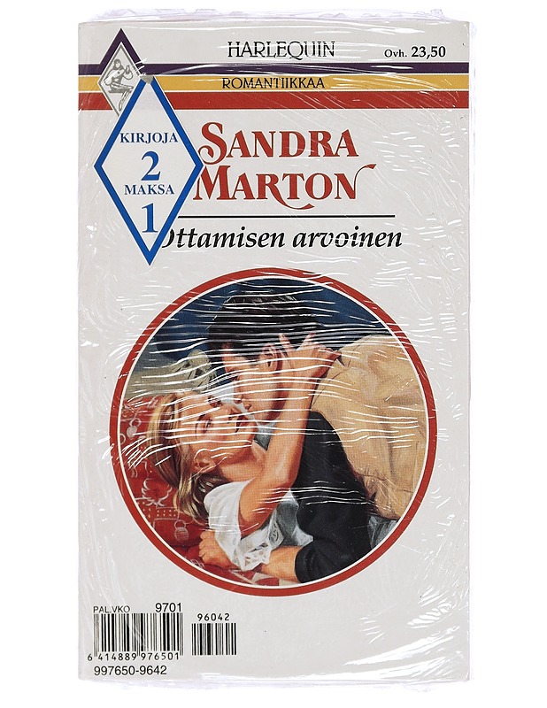 Ottamisen arvoinen + Tähdet yläkerran ikkunassa - Marton, Sandra - Romaanit ja novellit - 10105414370 - 1