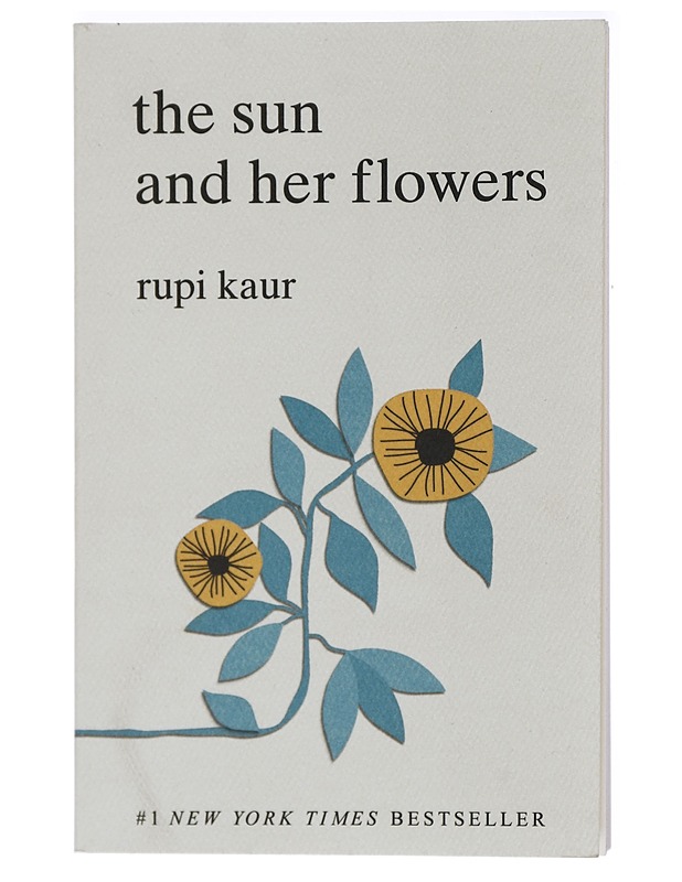 The Sun and Her Flowers - Rupi Kaur - Runot ja näytelmät - 10105414404 - 0