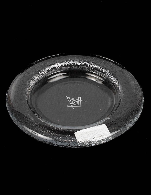 Vapaamuurarisymbolilla varustettu lasilautanen - Lautaset ja kulhot - 10105414905 - 0