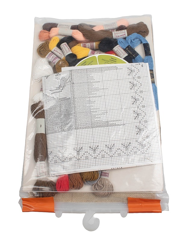 OEHLENSCHLÄGER DESIGN kirjontatyö, kaksi joululiinaa - Käsityö - 10105415575 - 1