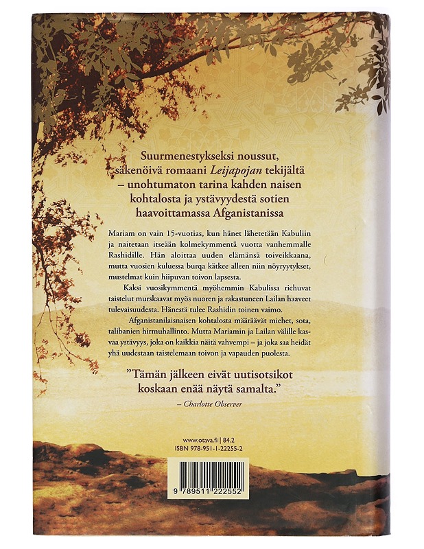 Tuhat loistavaa aurinkoa - Hosseini, Khaled - Romaanit ja novellit - 10105415719 - 1