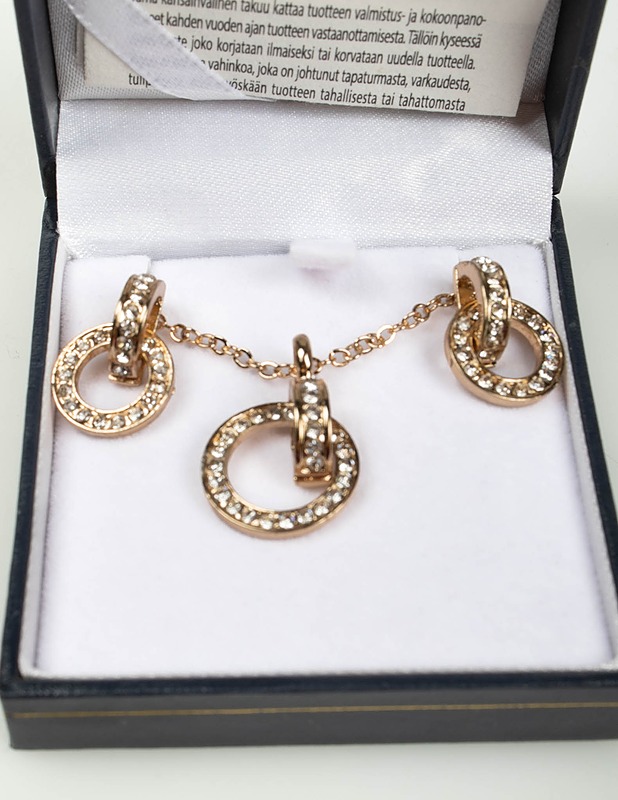 Kullanvärinen korusetti - Korut - 10105416141 - 1