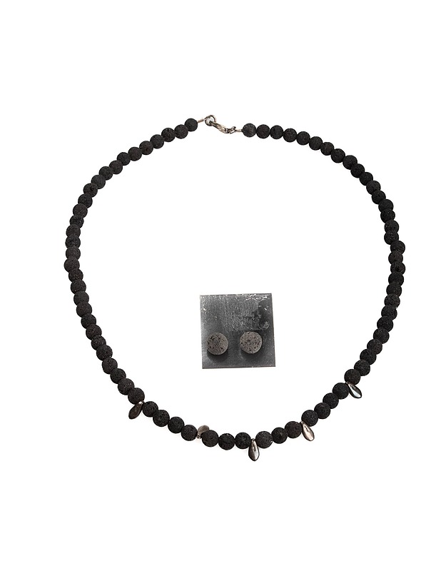 Kaulakoru ja korvakorut laavakiveä - Korut - 10105416280 - 0