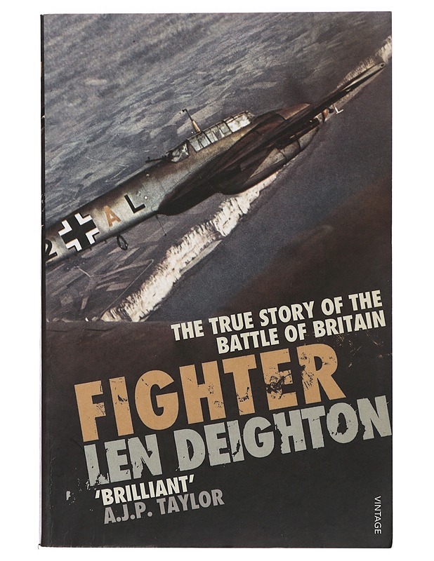 THE TRUE STORY OF THE BATTLE OF BRITAIN - FIGHTER  - Historiakirjat - 10105418701 - 0