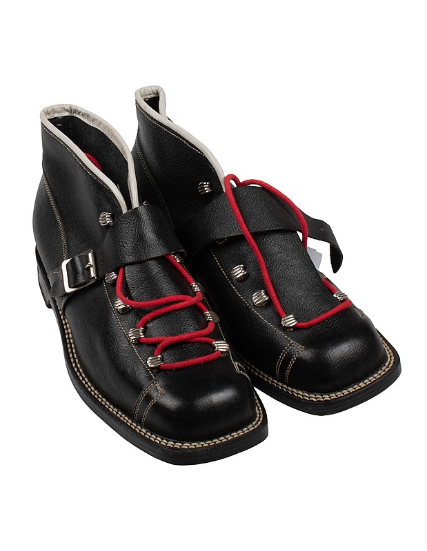 Perinteiset nahkamonot, 42 - Hiihto ja talviurheilu - 10105419504 - 0