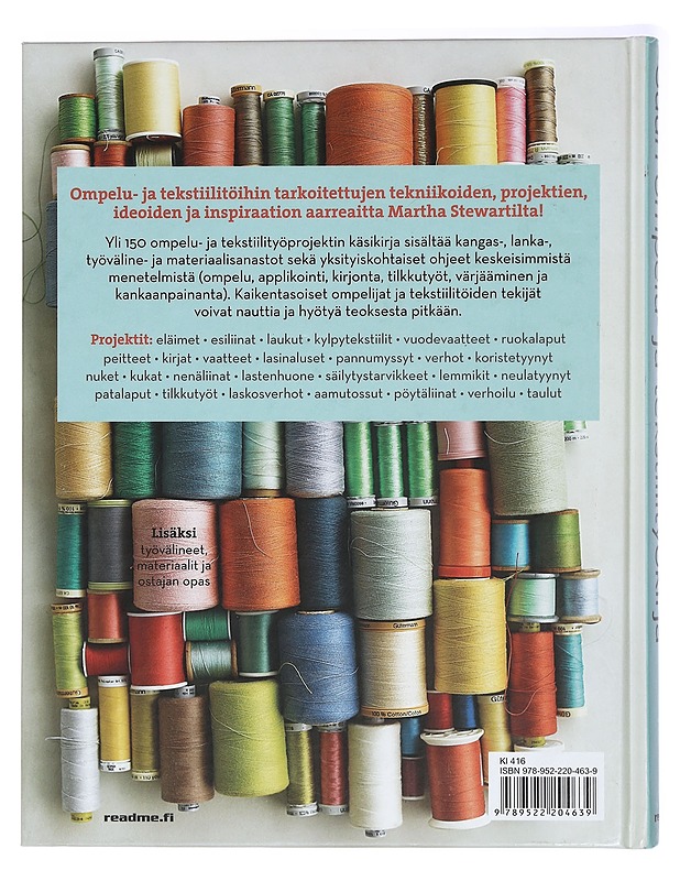 Suuri ompelu- ja tekstiilityökirja : perustekniikat ompeluun, applikointiin, kirjontaan, tikkaamiseen, värjäämiseen ja kankaanpainantaan sekä 150 inspiroivaa ohjetta - Stewart, Mar - Harrastekirjat - 10105422372 - 1