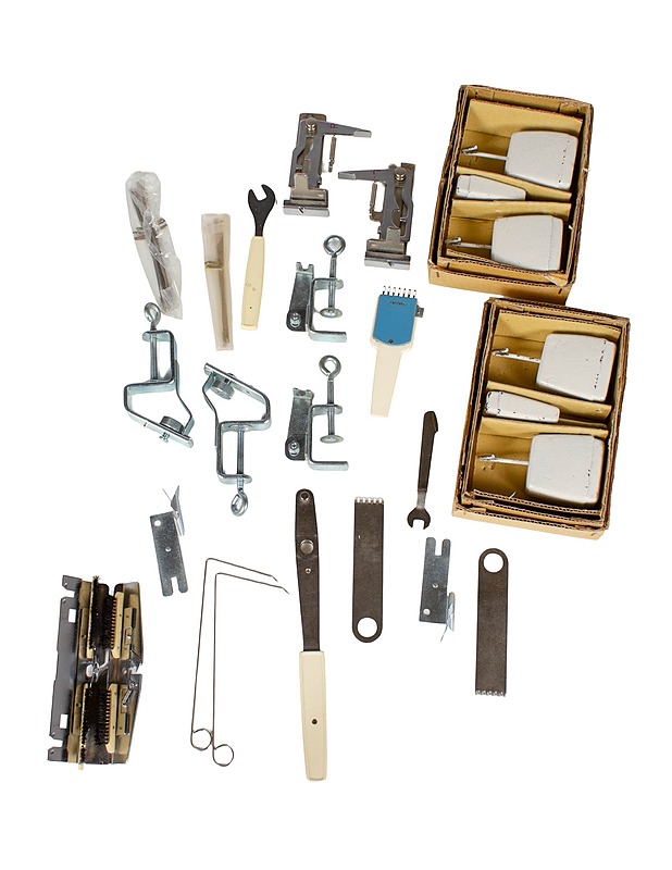 BROTHER neulekone + ohjekirja - Käsityö - 10105423786 - 1