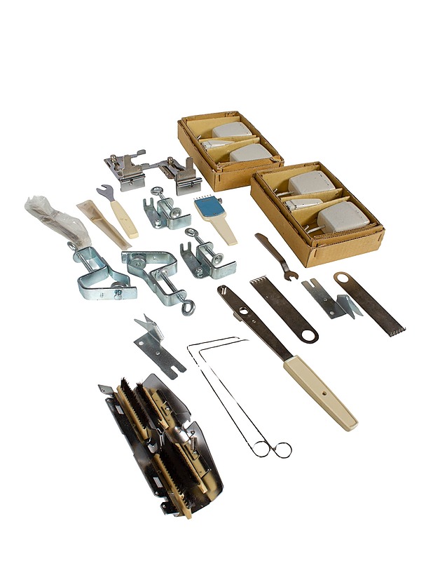 BROTHER neulekone + ohjekirja - Käsityö - 10105423786 - 2