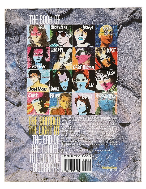 The book of the Damned : the light at the end of the tunnel : the official biography - Carol Clerk - Musiikki- ja elokuvakirjat - 10105424518 - 1