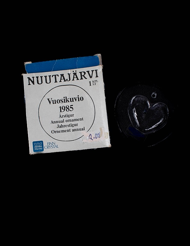 NUUTAJÄRVI Vuosikuvio 1985 lasikoriste - Designsuosikit - 10105424550 - 0