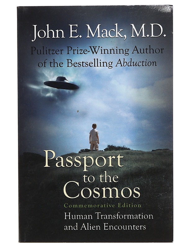 Passport to the Cosmos - Mack, John E. - Tietokirjat ja oppaat - 10105426019 - 0