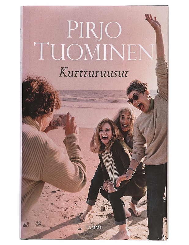 Kurtturuusut - Pirjo Tuominen - Romaanit ja novellit - 10105426425 - 0