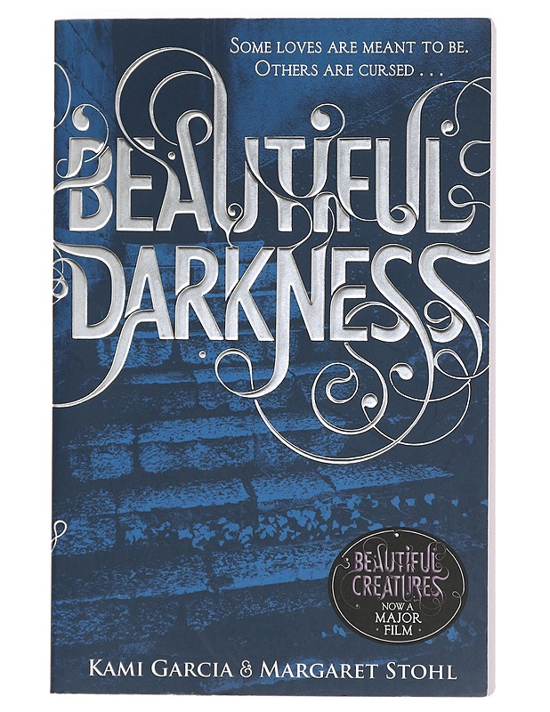 Beautiful darkness -Kami Garcia, Margaret Stohl - Romaanit ja novellit - 10105426822 - 0