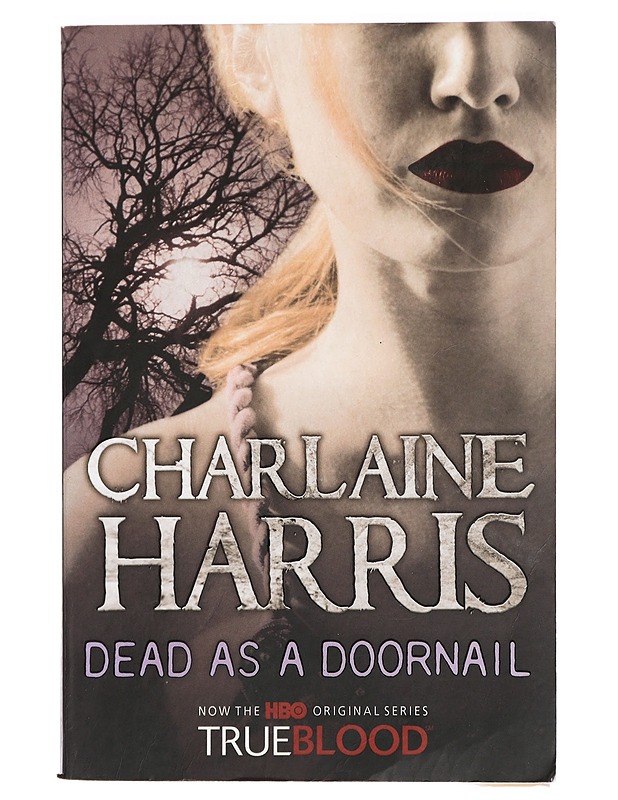 Dead as a doornail - Charlaine Harris - Jännitys ja dekkarit - 10105426933 - 0