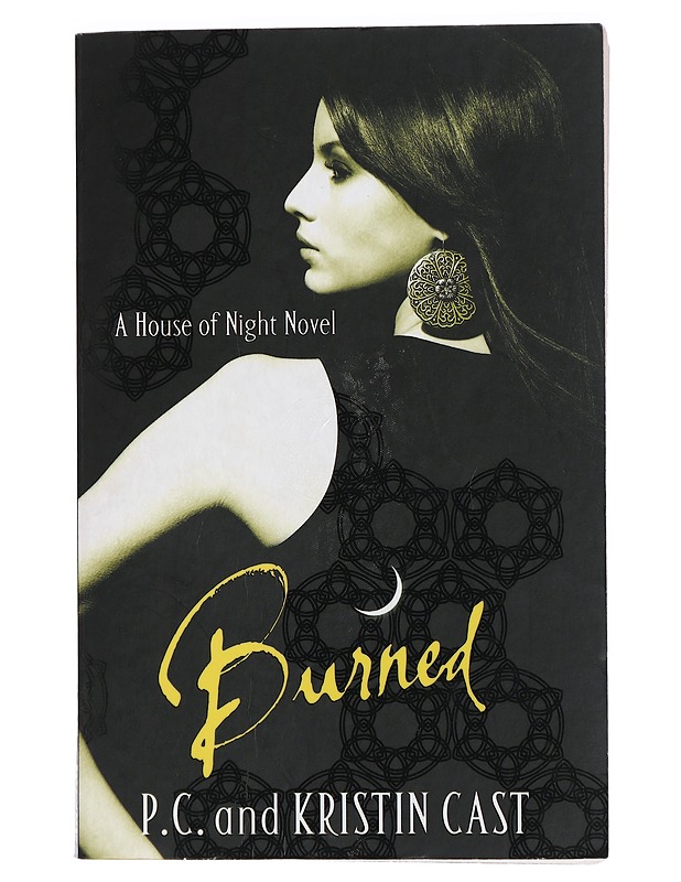 Burned : a house of night novel - P. C. Cast, Kristin Cast K-18 - Romaanit ja novellit - 10105426950 - 0