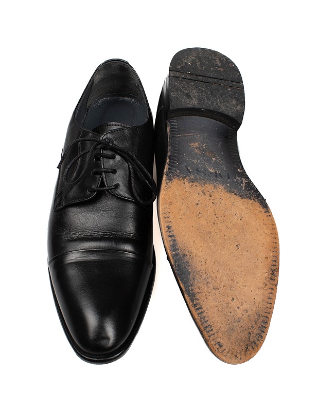 DESA juhlakengät - Miesten kengät - 10105429013 - 3