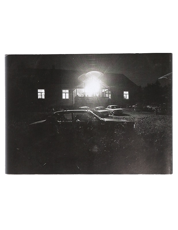 Satumaa : valokuvia suomalaisilta tanssilavoilta = Finnish tango : photographs, a photographic journey = Der finnische Tango - Taide- ja kulttuurikirjat - 10105430210 - 1