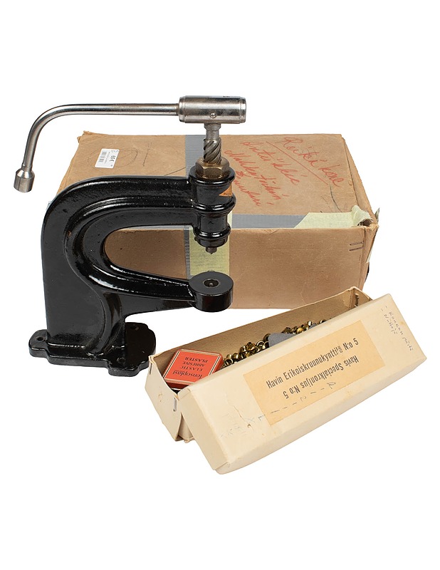 Niittauspuristin ja Havin Erikoiskruunukynttiläpaketti - Muut sisustustavarat - 10105432396 - 0