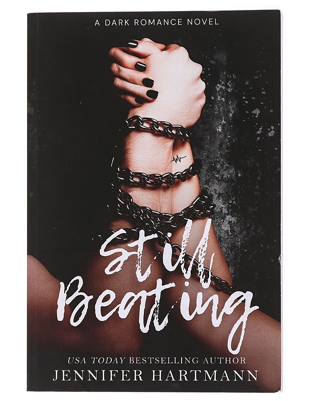 Still Beating - Hartmann, Jennifer - Romaanit ja novellit - 10105432706 - 0