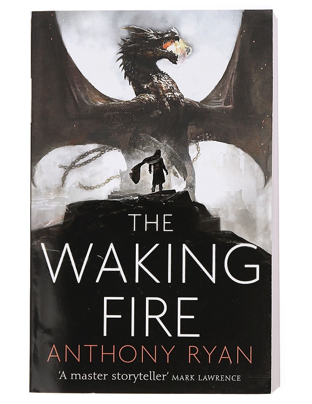 The waking fire - Anthony Ryan - Fantasia- ja scifi - 10105433630 - 0