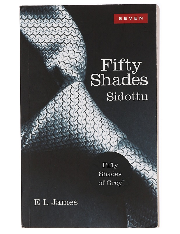 Fifty shades. / 2, Satutettu /. - James, E. L. - Romaanit ja novellit - 10105433647 - 0