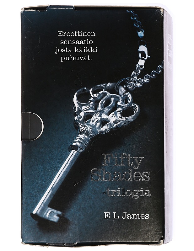 Fifty shades. / 2, Satutettu /. - James, E. L. - Romaanit ja novellit - 10105433647 - 3