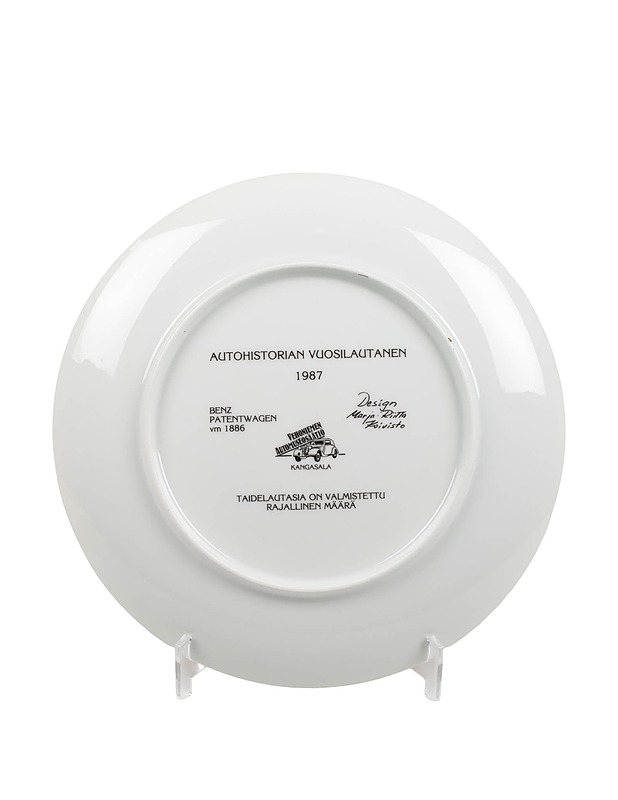 Autohistorian vuosilautanen 1987 - Seinälautaset - 10105433875 - 2